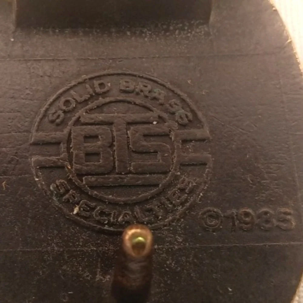 1985 VTG Sailing Ship 1.5